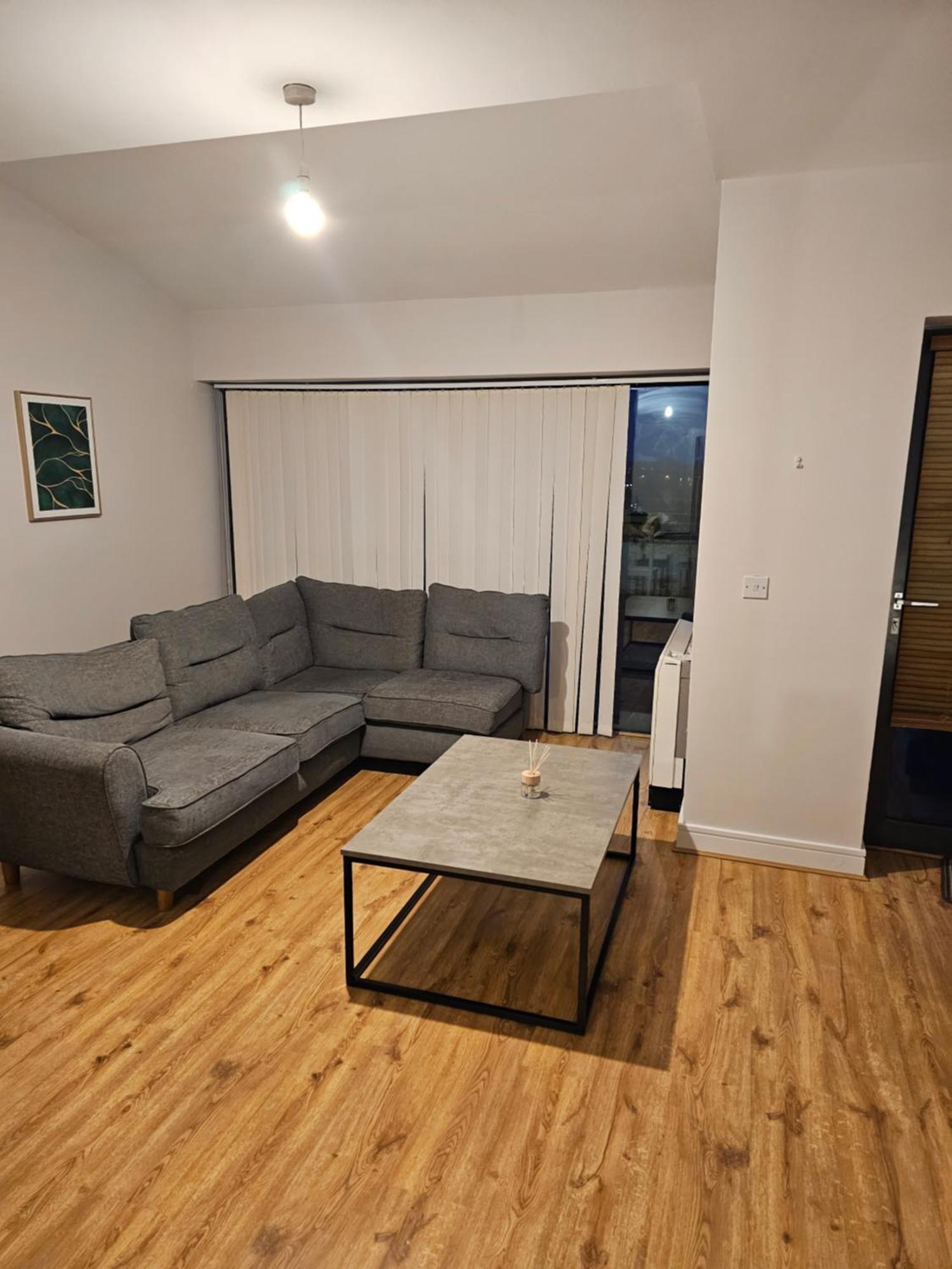 Cozy 2 Bedroom Apartment Килкенни Экстерьер фото